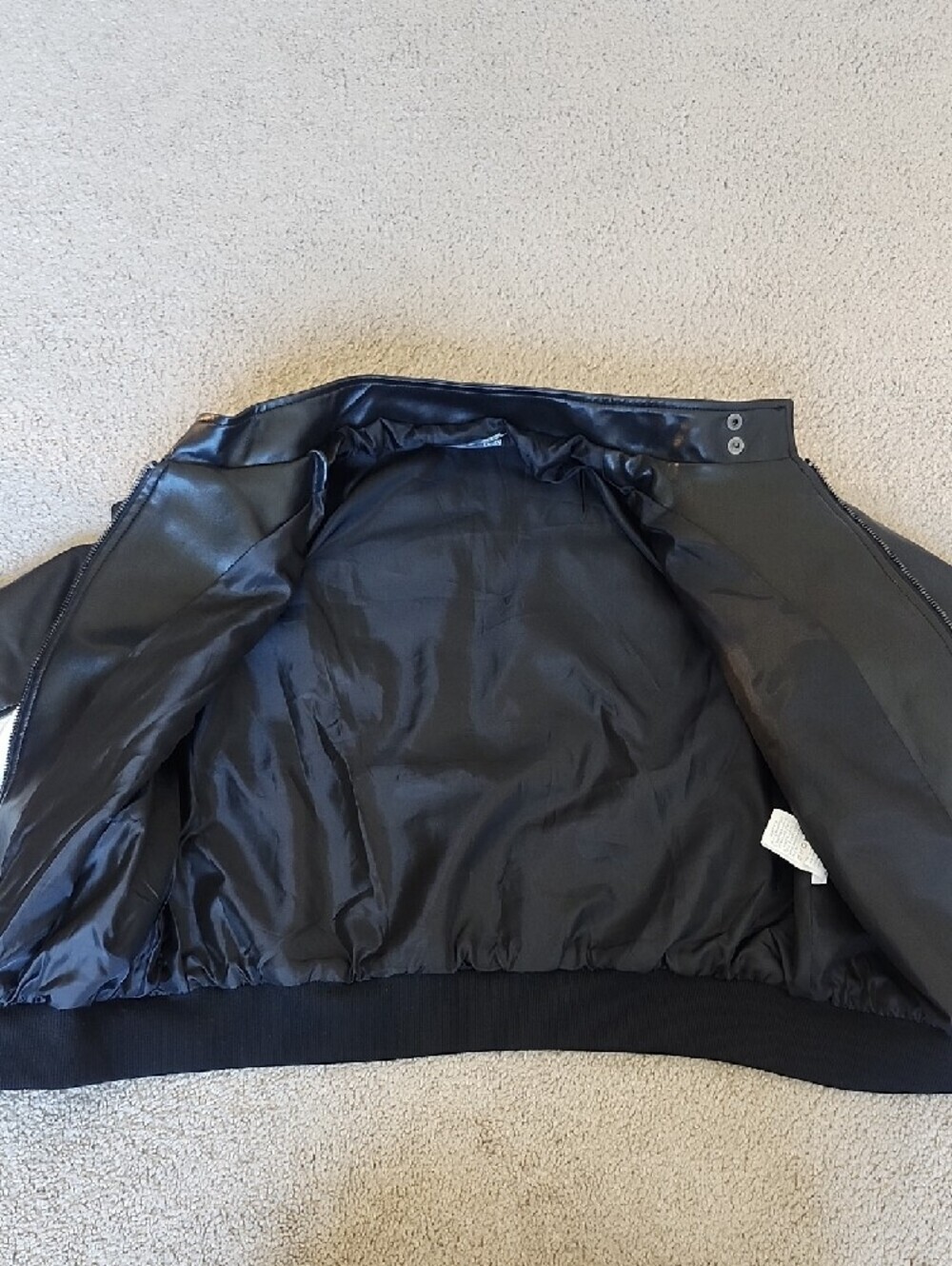 Black & Cream Colorblock Women's Bomber Jacket B. - Picture 5 of 7